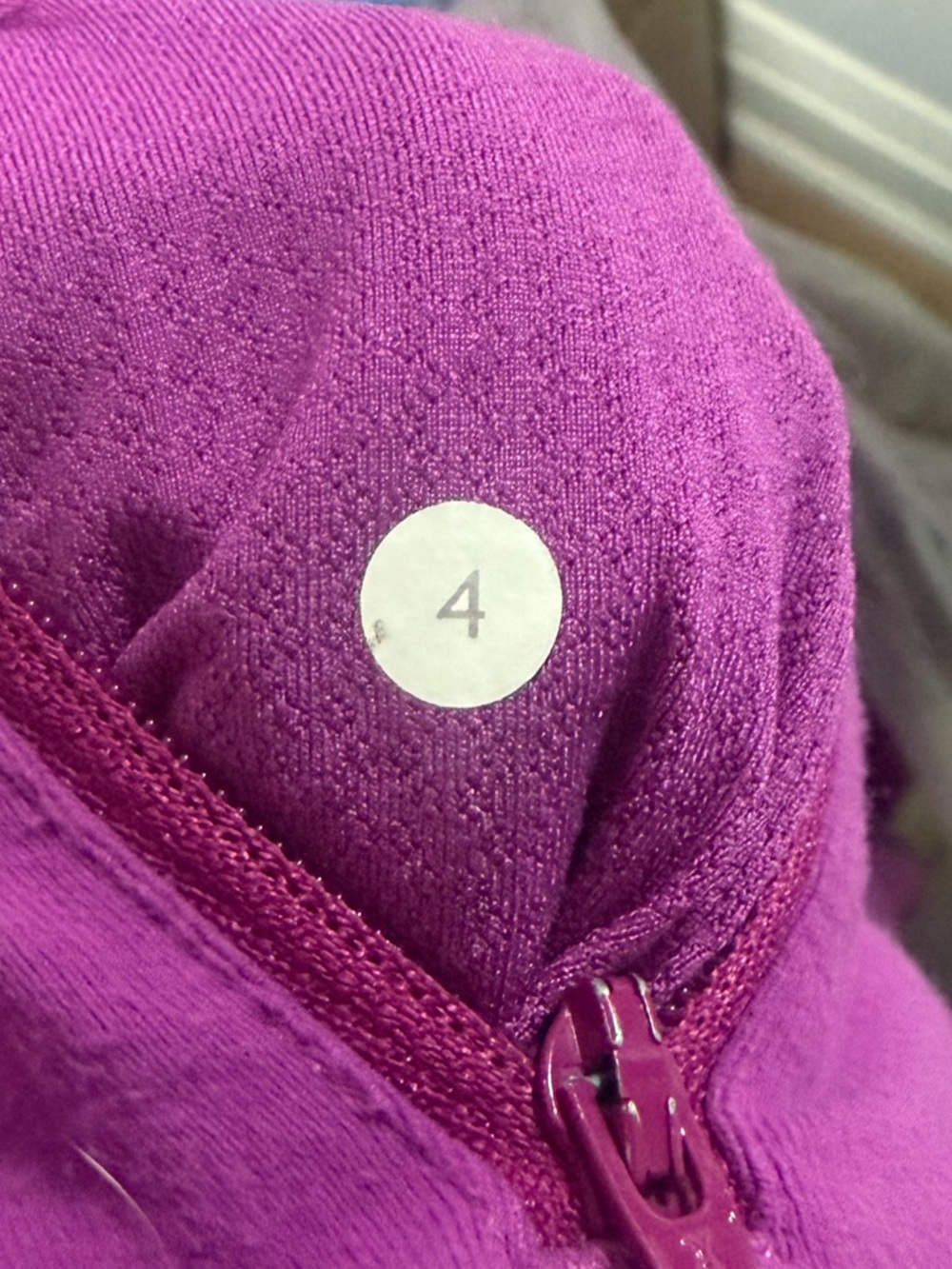 Lululemon Define Jacket Magenta Pink Size 4 Full Zip Thumbholes - Picture 12 of 12